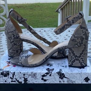 Snake skin print high heels
